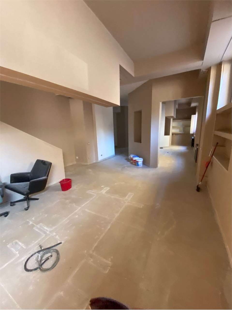 IMMOBILE COMMERCIALE di mq 145 ca.