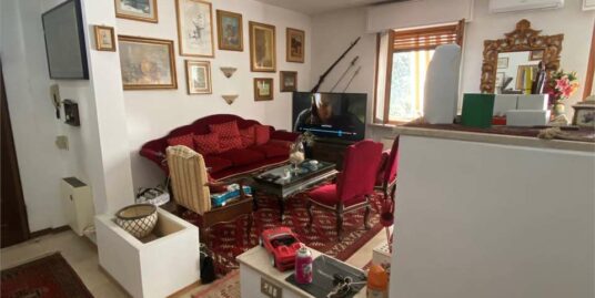 AMPIO 3 LOCALI + SERVIZIO e BOX