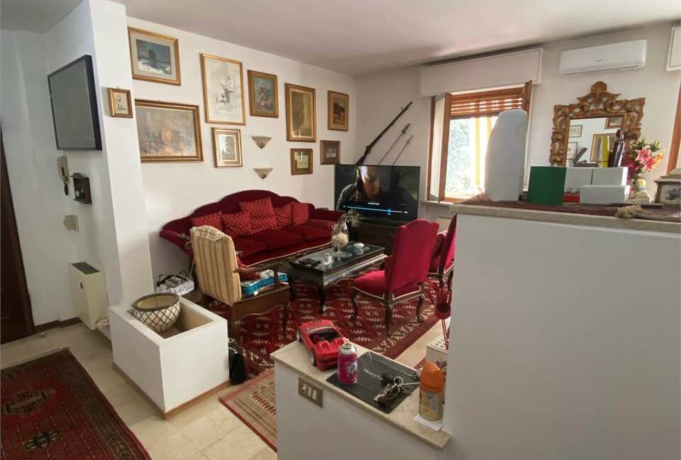 imm_32345-20251126162446-1280