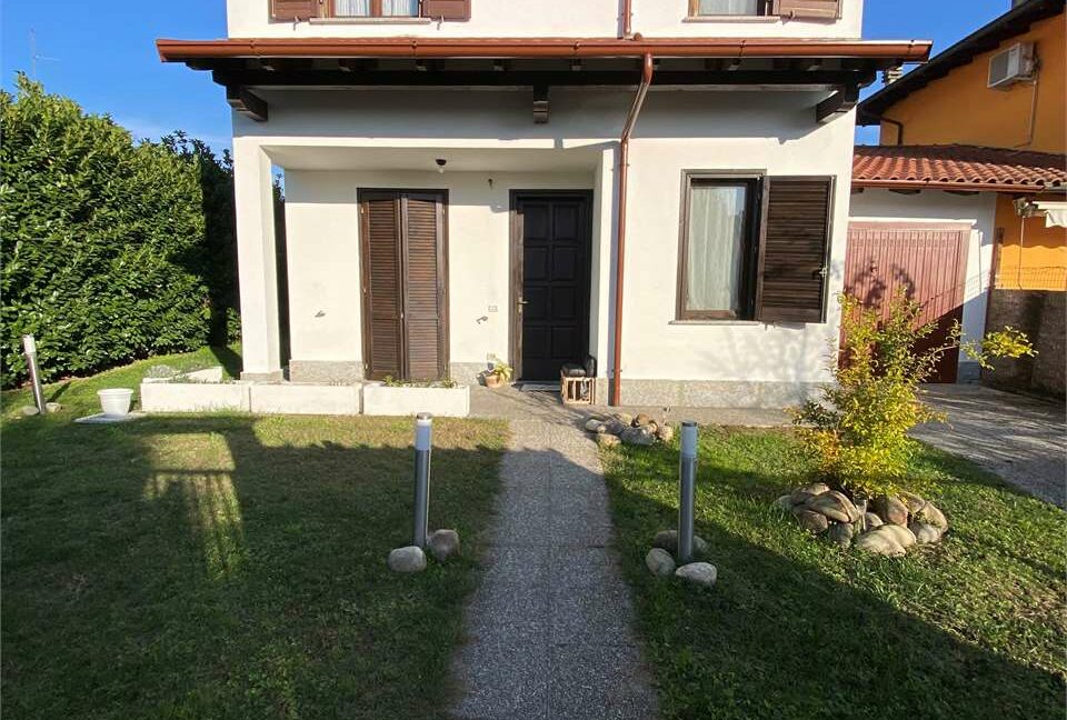 imm_33067-20251105172836-1280