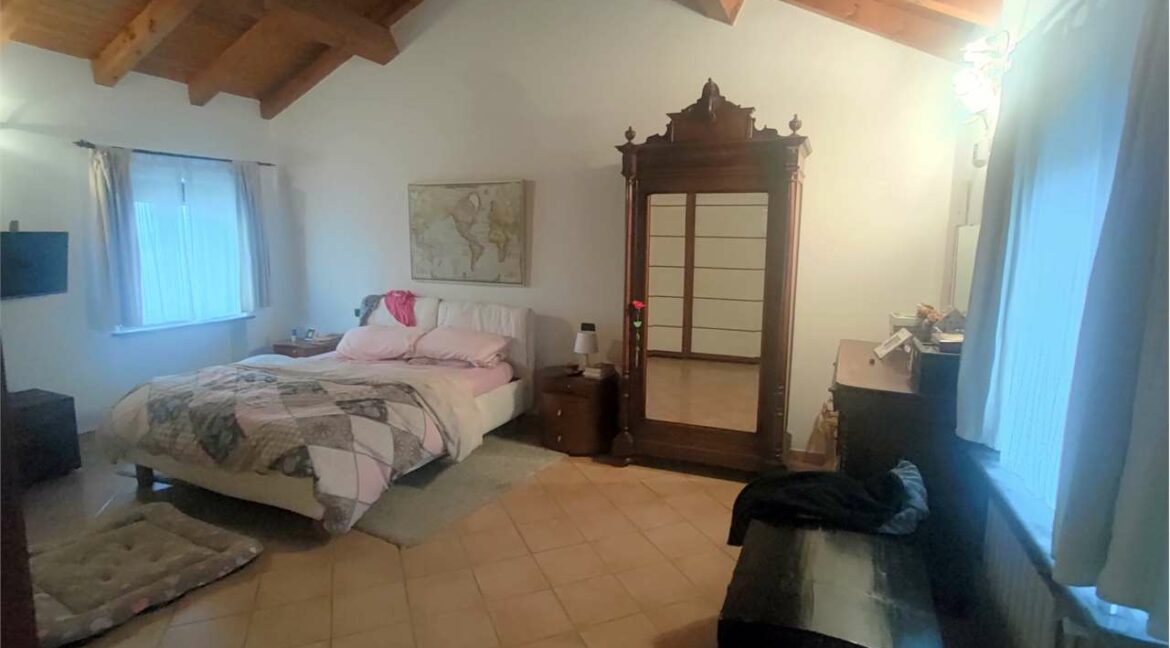 imm_33257-20251113181026-1280