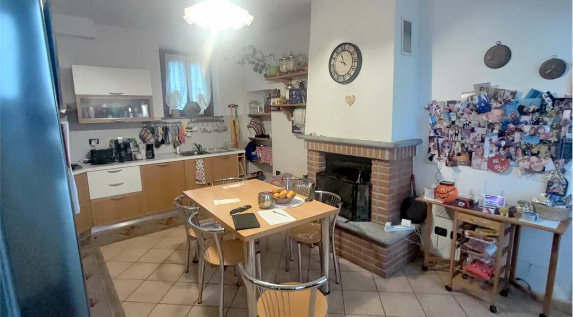 imm_33292-20251113181543-1280