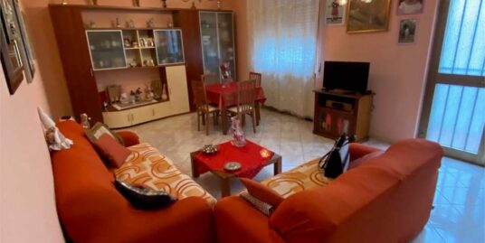 GAMBOLÒ: LA TUA OASI DI INDIPENDENZA – 260 MQ TOTALI