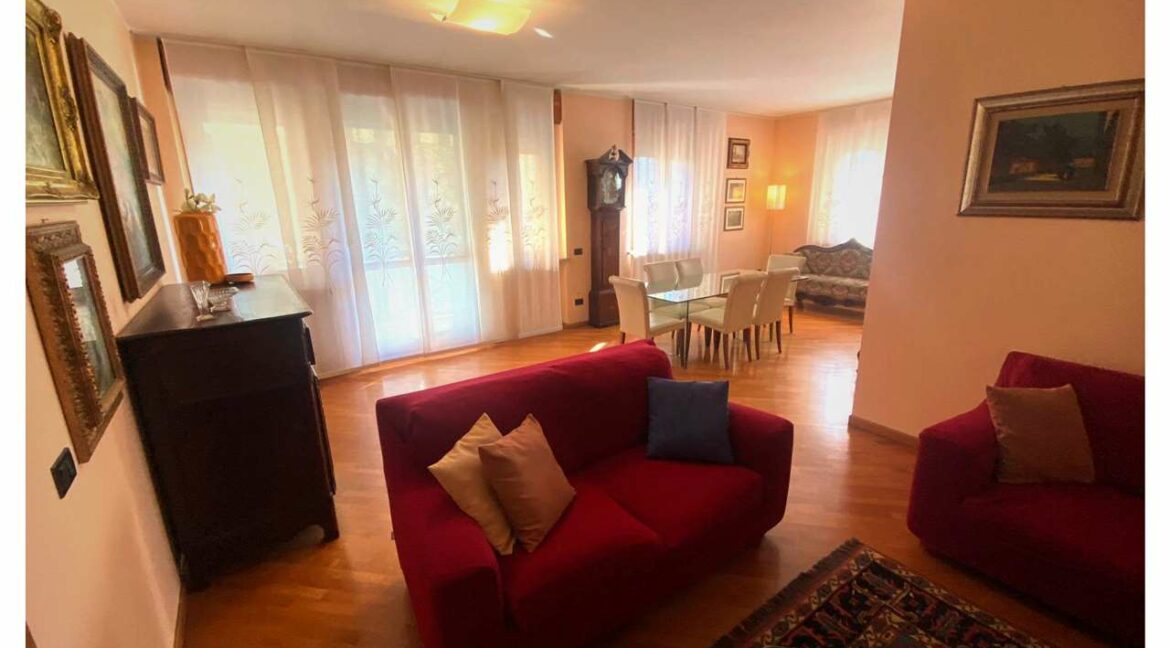imm_34899-20261020183242-1280